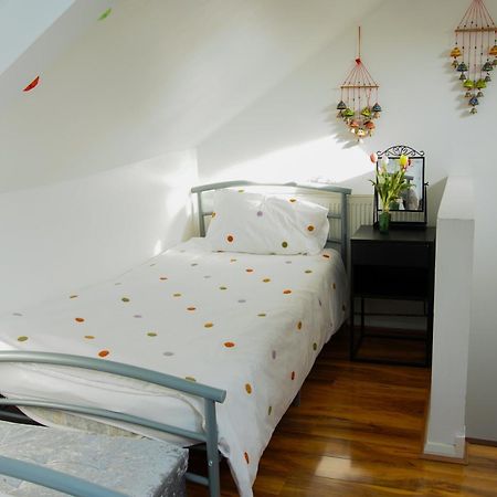 5 Bedroom House Near Cardiff City. Экстерьер фото