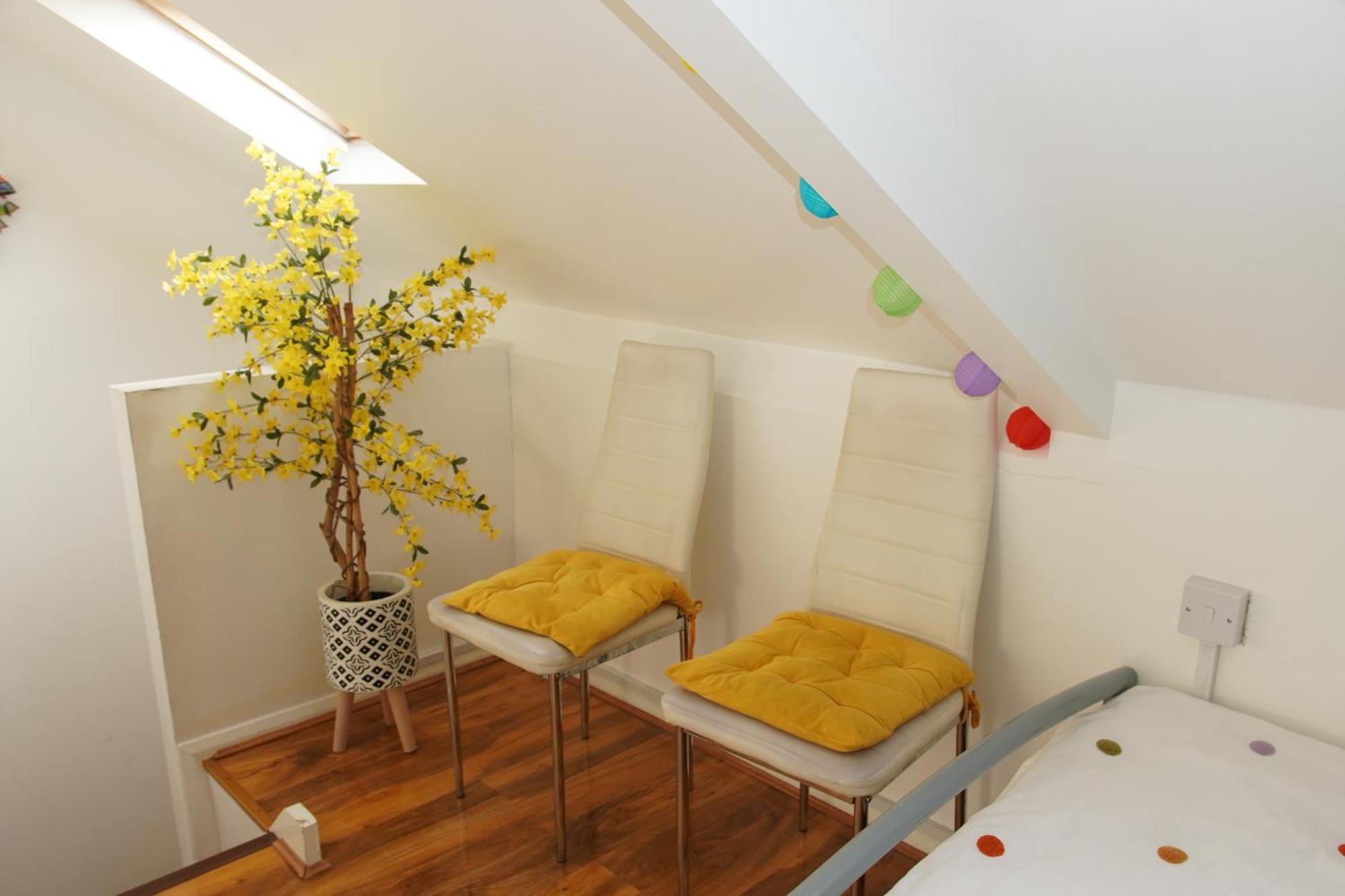 5 Bedroom House Near Cardiff City. Экстерьер фото