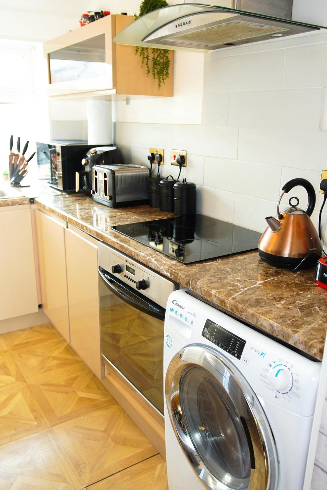 5 Bedroom House Near Cardiff City. Экстерьер фото
