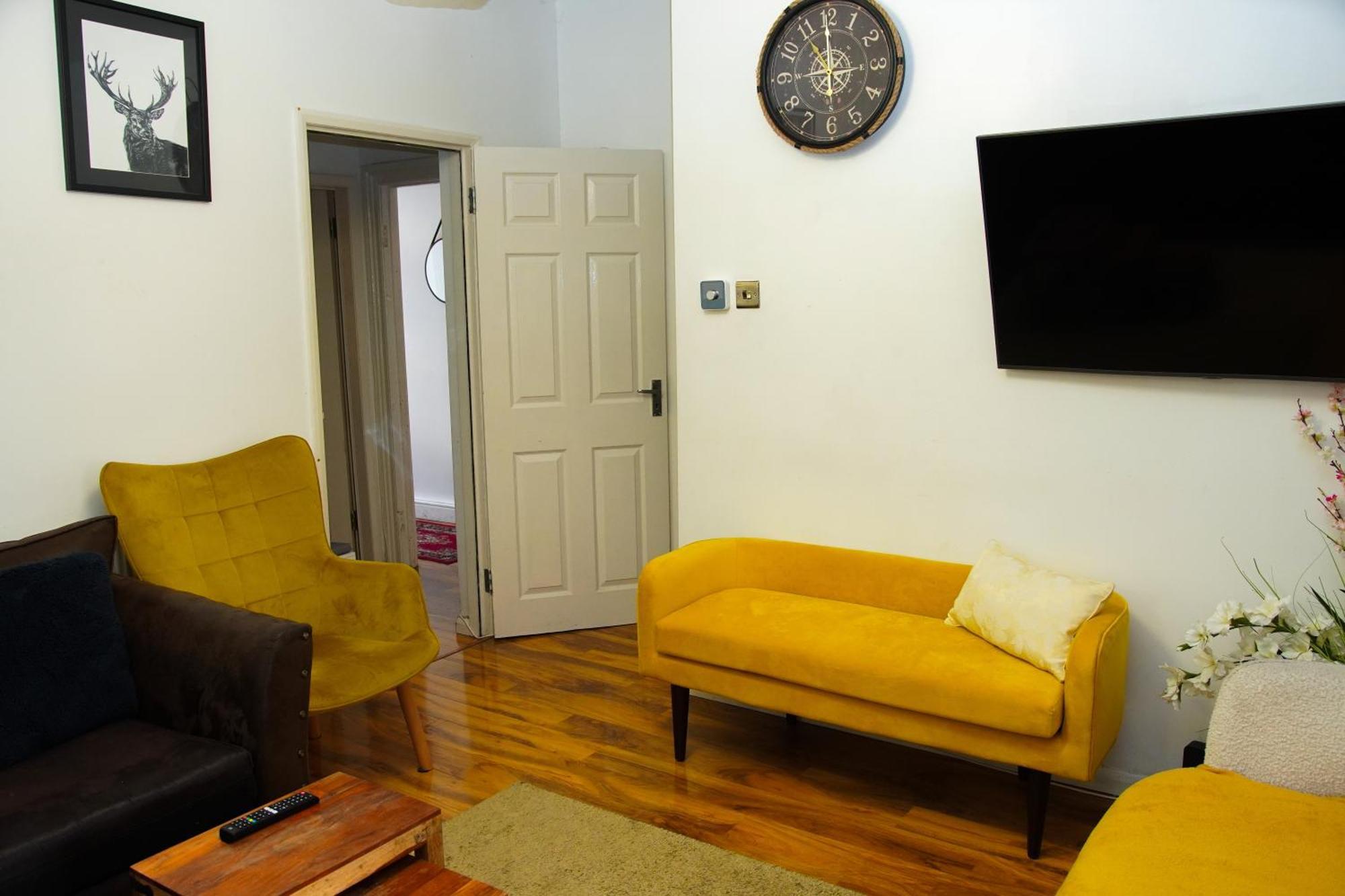 5 Bedroom House Near Cardiff City. Экстерьер фото