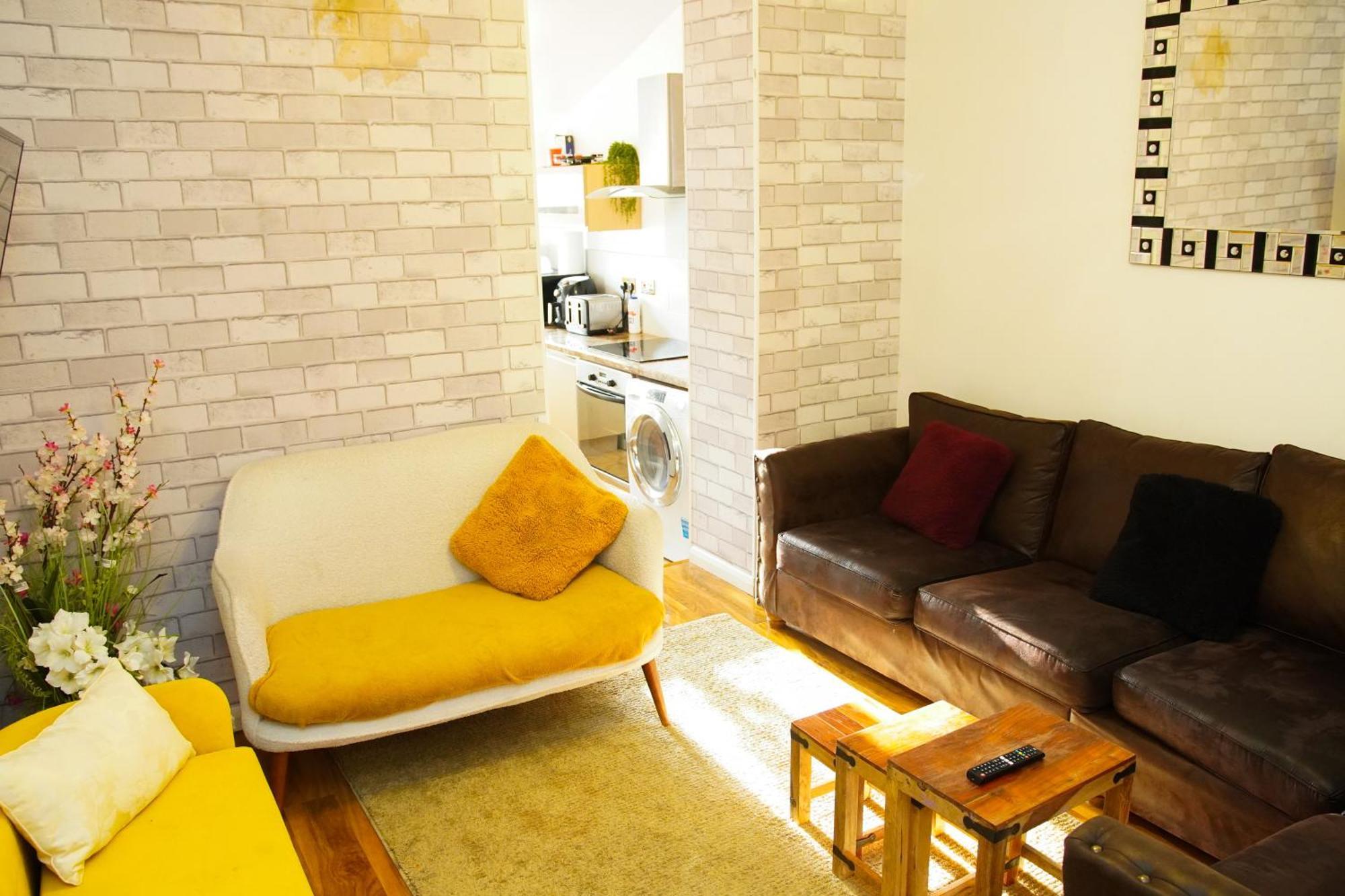 5 Bedroom House Near Cardiff City. Экстерьер фото